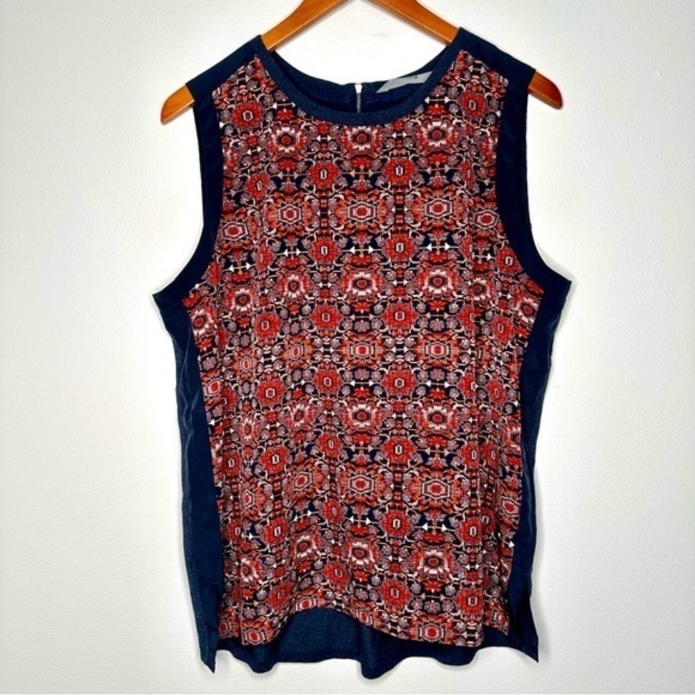 Athleta Geometric Red and Navy Blouse Top Zipper Back Split Hem Size XL